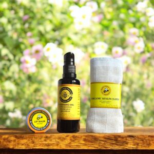 BEE CLEANSING SET WITH LIP BALM